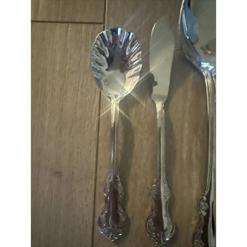 Wallace Silversmiths Camden 5 Serving Pieces Spoons, Fork,‎ Butter Knife
